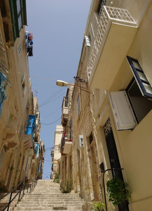 Villa Moco, Modern Comfort In Historic City Of Senglea Exterior foto